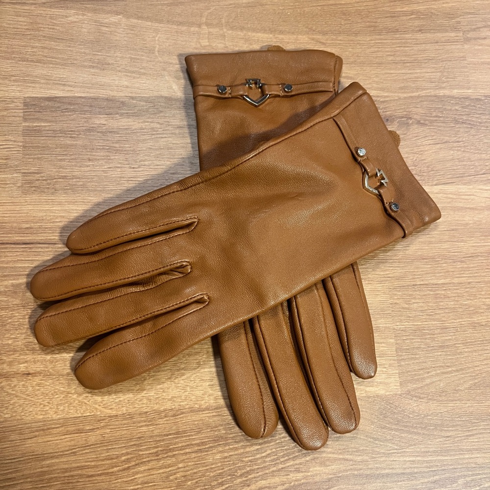 Kate Spade Tan Leather Gloves - touch screen friendly